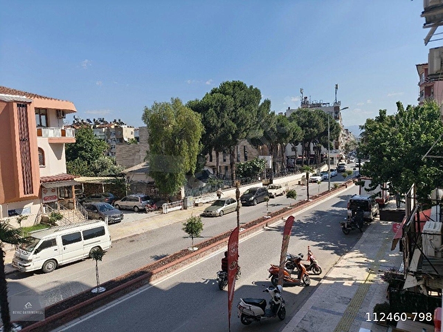 Beyaz Emlak tan Eski Hastane caddesi Müftülük karşısı 2.kat doğalgazlı asansörlü 3+1 köşe daire. - Görsel 27