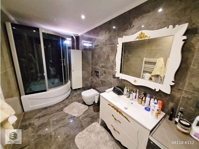 Güzelobada Havuzlu 4+1 Lüx Mobilyalı Triplex Villa - Görsel 17