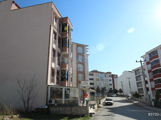KARABÜK 5000 EVLER VAHDET CAMİ ALTINDA SATILIK 1+1 EŞYALI DAİRE - Görsel 11