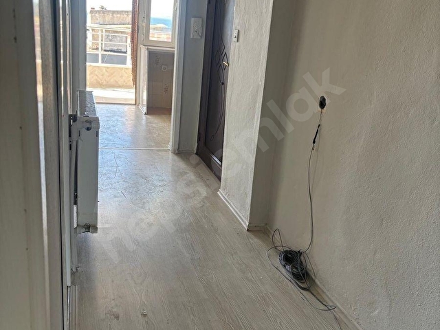 Çınarcık Çamlık Mahallesi’nde, deniz ve doğa manzarasını bir arada sunan ferah 2+1 kiralık daire - Görsel 10