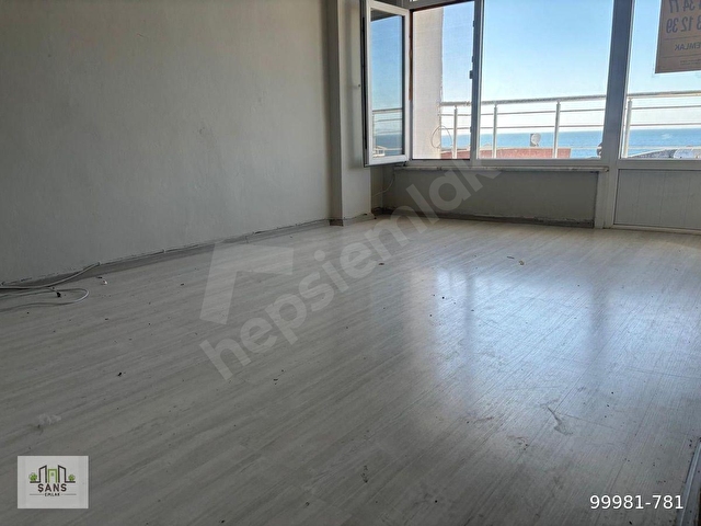 Çınarcık Çamlık Mahallesi’nde, deniz ve doğa manzarasını bir arada sunan ferah 2+1 kiralık daire - Görsel 14