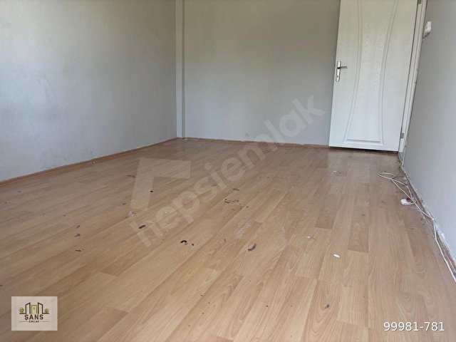Çınarcık Çamlık Mahallesi’nde, deniz ve doğa manzarasını bir arada sunan ferah 2+1 kiralık daire - Görsel 19