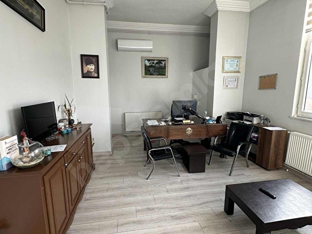 Çavuşbaşı Çiftlik Mahallesinde 1+1 Ofis Kullanımına Uygun - Görsel 13