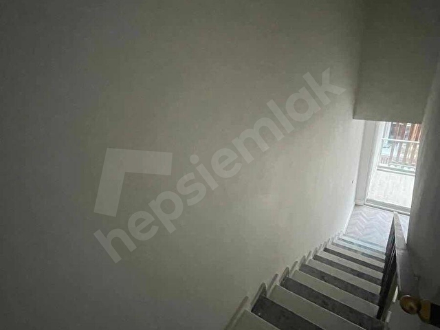 Zeray esil Kartepe 1+1 satılık 107 m2 dubleks - Görsel 11