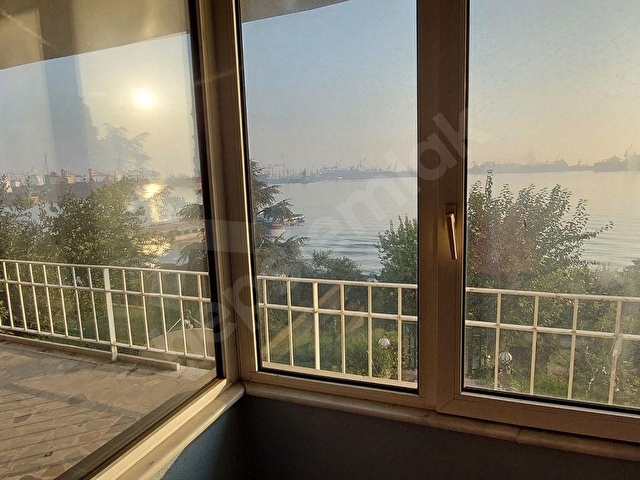 Pendik Güzelyalı Deniz Manzaralı Satılık 3+1 Yalı Dairesi - Görsel 2