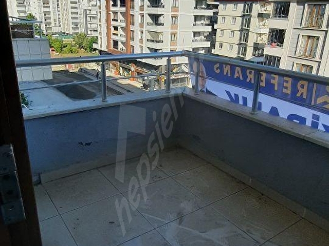 KÖRFEZ REKTÖRLÜK TRANVAY DURAĞINDA KİRALIK 1+1 DAİRE - Görsel 25
