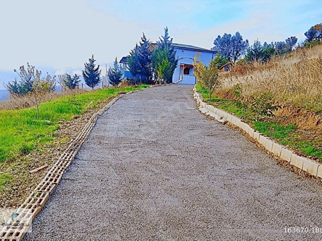 SEVDİ ÇAVUŞOĞLUndan **6800m2 Arsa İçerisinde** Satılık Villa - Görsel 2
