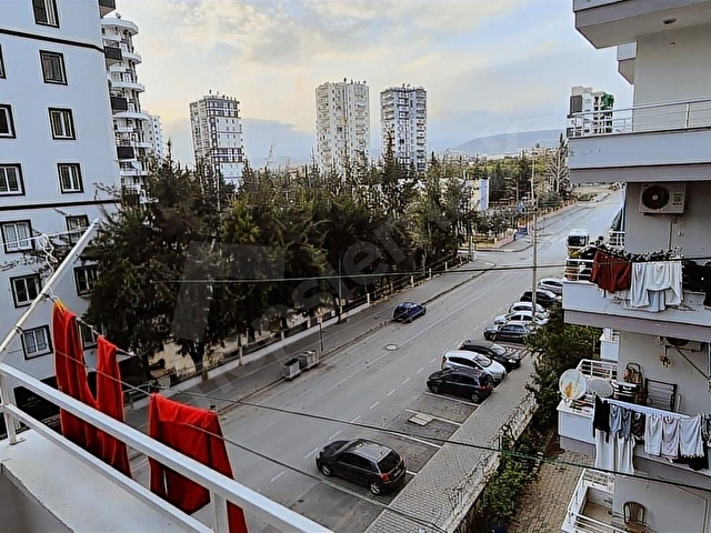 UYGUN FİYATA KUZEY- BATI CEPHELİ 3 BALKONLU 3+1 SATILIK DAİRE - Görsel 2