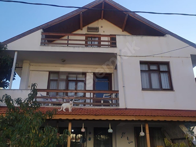 ÖZDEREDE DENİZE 50 METRE 1.KAT GENİŞ VE FERAH 2+1 DAİRE