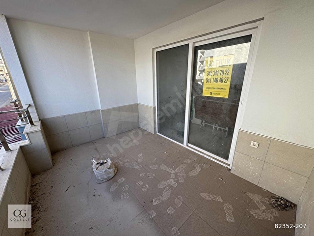ÇÖÇELLİ GAYRİMENKULDEN PAZARCIKTA SATILIK 3+1 BAKIMLI DAİRE - Görsel 7