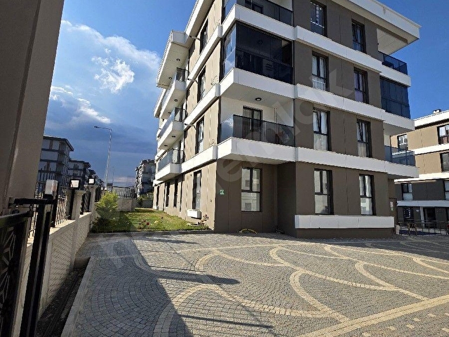 🏡 ATATÜRK MAHALLESİ OKULLAR BÖLGESİNDE HAVUZLU SİTEDE SIFIR KİRALIK 1+1 DAİRE 🏡 - Görsel 2