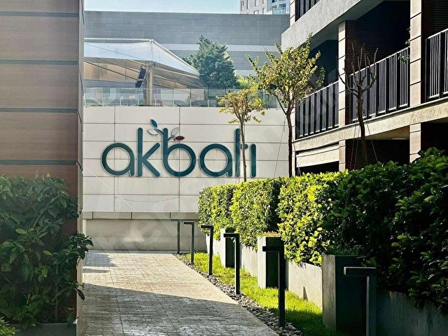 AKBATI AVM KARŞISI MAKYOL SANTRAL EŞYALI SATILIK 79 M2 DAİRE