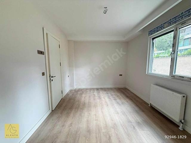 CADDEBOSTAN SAHİLDE SIFIR BİNADA SATILIK 1+1 BOŞ DAİRE - Görsel 27