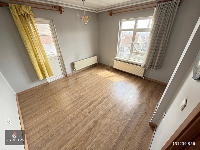 TEK TAPU ÇİFT DAİRE ! ANK MANZARALI 4+1 280M2 KAPALI TERAS + 1+1 - Görsel 10