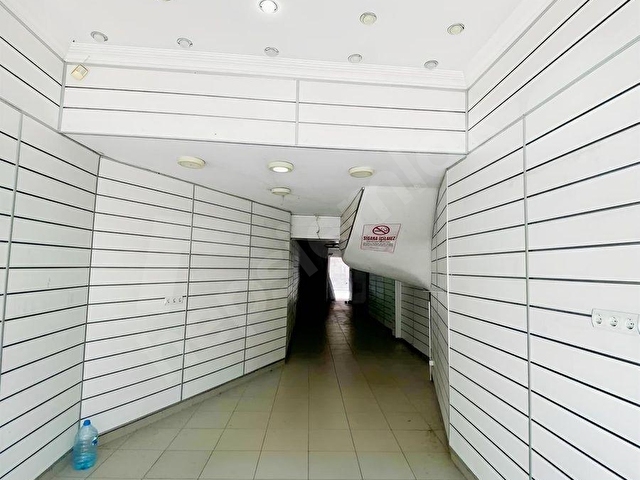 Fatihten Gemlik Dereboyu cadde cephe 90m2 asmakatlı dükkan