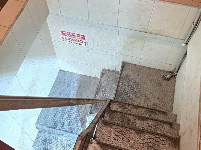 İSTİKLAL CADDESİNDE MUKEMMEL KONUM TURGUT EMLAKTAN - Görsel 8