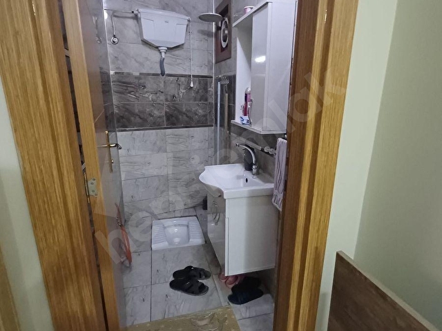 Genç binada,teraslı, ferah müstakil tadında satılık 3+1 daire - Görsel 12