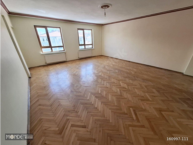 ESERTEPE BANKALAR CADDESİNDE 5+1 AÇIK TERASLI YENİ BOYALI GÜNEY - Görsel 5