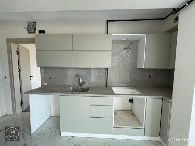 KÖRFEZDE DENİZ MANZARALI YÜKSEK GİRİŞ 2+1 SATILIK DAİRE! - Görsel 13