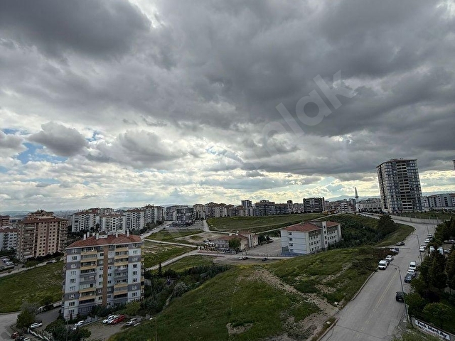 4+1 SİTE İÇİN DE FULL YAPILI VE MANZARALI GENİŞ DAİRE ASANSÖRLÜ - Görsel 21