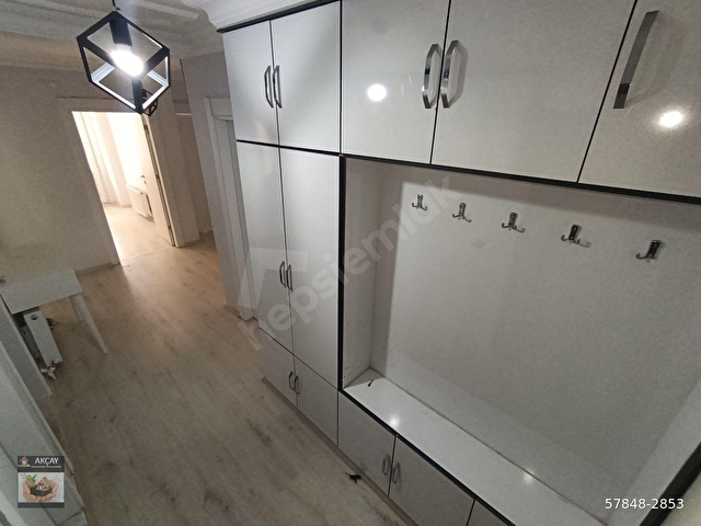 ALTINKUMDA DOĞALGAZLI GARAJLI ÇİFT BANYO & WCLİ İÇİ YAPILI 3+1 - Görsel 3