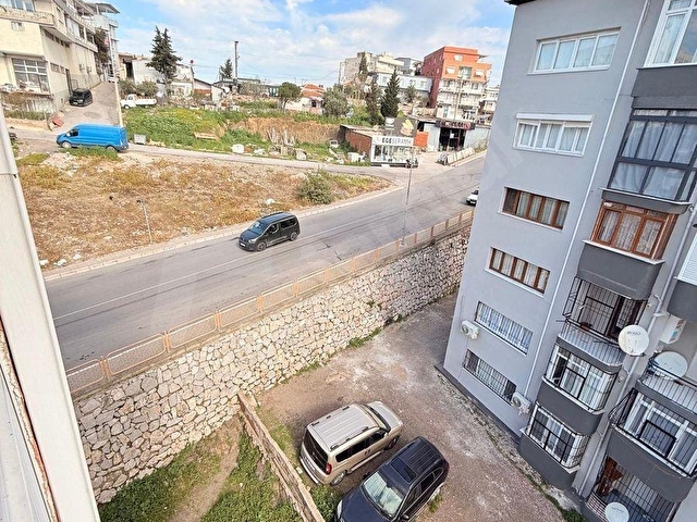 Karabağlar Yurtoğlunda harika manzaralı otoparklı 2 wclli 3+1 Isı yalıtımlı Masrafsız Satılık Daire - Görsel 23