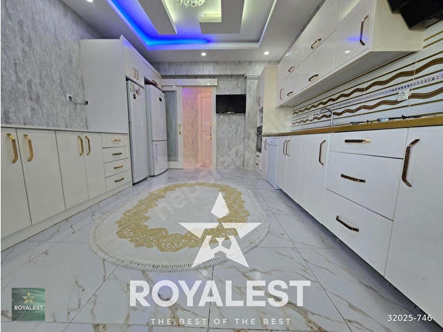 ROYALESTTEN ARAKAT SİTEİÇİ FULL BAKIMLI GENİŞ VE LÜKS 3+1 - Görsel 2