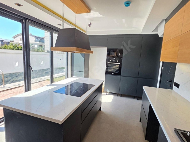 Site Özellikli Müstakil Havuzlu, Asansörlü, Lüks Villa - Görsel 15