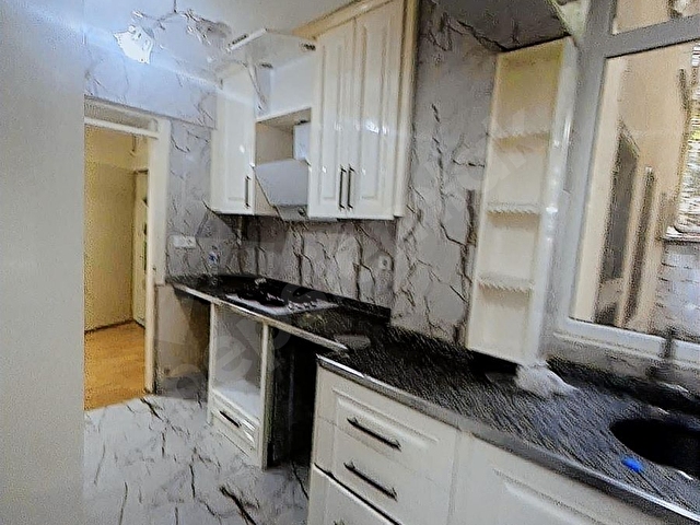 KAVAKLIK MERKEZDE SATILIK 2+1 ÖZEL BAHÇELİ TEMİZ KOMBİLİ DAİRE - Görsel 6