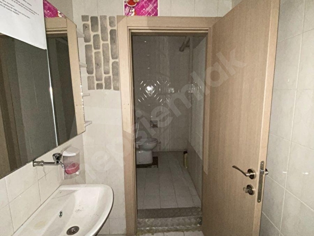 YENİMAHALLE MERKEZDE RAGIP TÜZÜN ÜZERİ SATILIK 300m2 DÜKKAN - Görsel 8