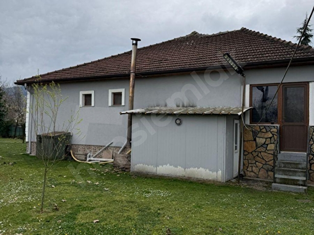DOĞA NIN İÇİNDE MÜSTAKİL HAVUZLU YOL CEPHELİ BAHÇELİ - Görsel 25