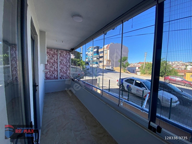 RE/MAX İNCİDEN ÇAKMAK CADDESİ ÜZERİ SATILIK GENİŞ VE AYDINLIK 2+1 DAİRE - Görsel 30