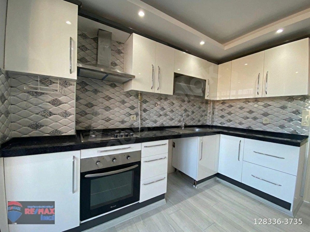 RE/MAX İNCİDEN ÇAKMAK CADDESİ ÜZERİ SATILIK GENİŞ VE AYDINLIK 2+1 DAİRE - Görsel 2