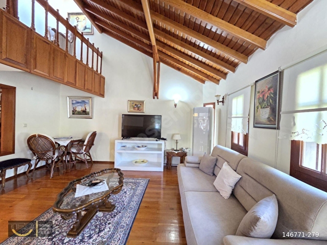 Kemer Merkezde Denize 300 m. Müstakil 5+1 Havuzlu Satlık Villa - Görsel 11