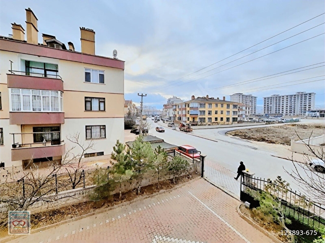 ÖZDEDEDEN SATILIK HOCACİHAN MHDE ARA KAT 3+1 BAKIMLI DAİRE - Görsel 21