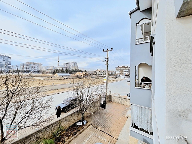 ÖZDEDEDEN SATILIK HOCACİHAN MHDE ARA KAT 3+1 BAKIMLI DAİRE - Görsel 25