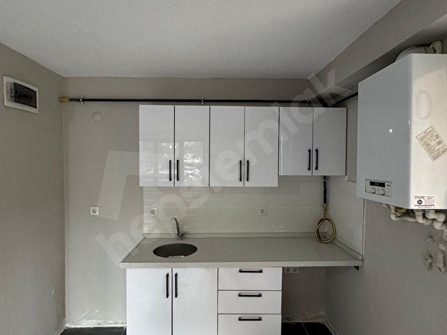İFM YAKINI İKBAL CADDESİNDE 1+1 KİRALIK DAİRE-TUĞ - Görsel 5