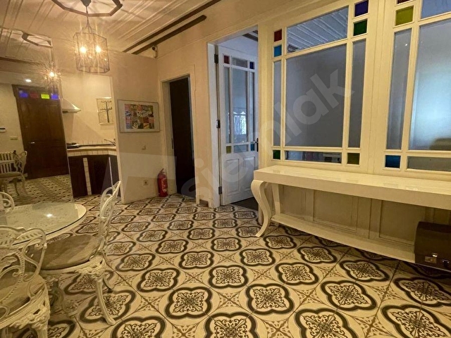 Kandillide  İskele Karşısında  Boğaz  Manzaralı  Teraslı  Satılık Köşk - Görsel 6