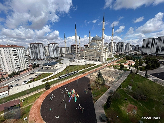 AKKENT MEYDAN PARKINA SIFIR 3+1 İSKANLI BAKIMLI ARA KAT DAİRE