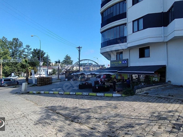 ÜNYE UMUT EMLAKTAN GÖLEVİ MAHALLESİNDE GÜZEL KONUMDA DENİZKENT SİTESİNDE 60 m2 SATILIK İŞYERİ... - Görsel 3