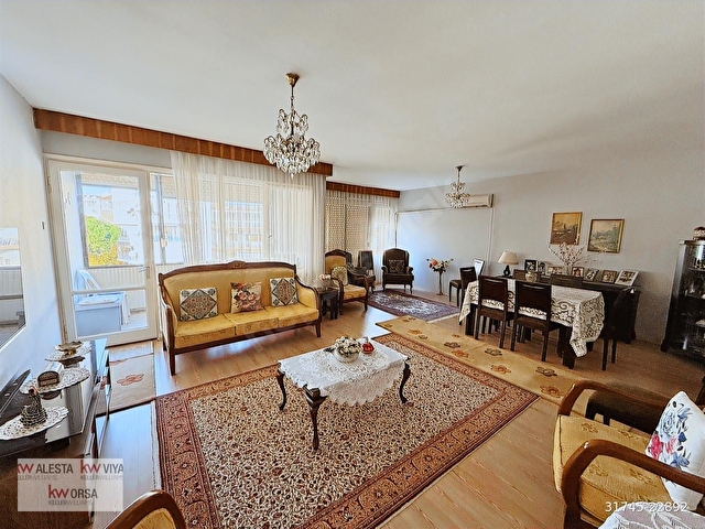 Otoparklı, Asansörlü, 3 Balkonlu 3+1 Satılık Daire | Karşıyaka