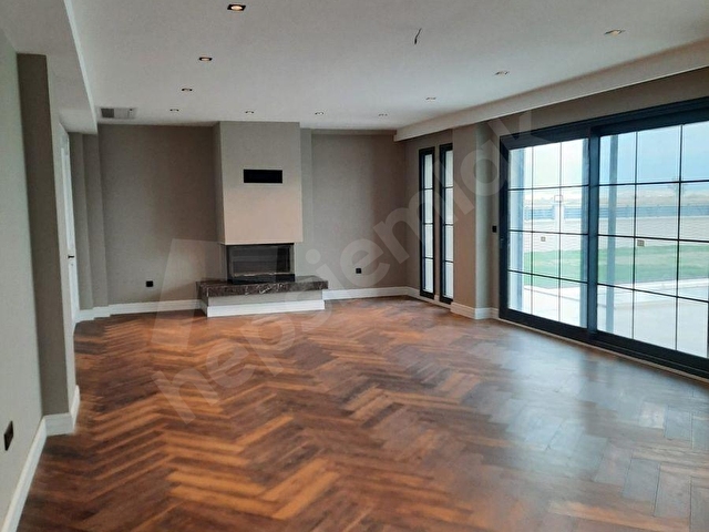 Prime Sasalıda 1182 m2 Arsa İçinde Kiralık 5+1 Sıfır Villa - Görsel 9