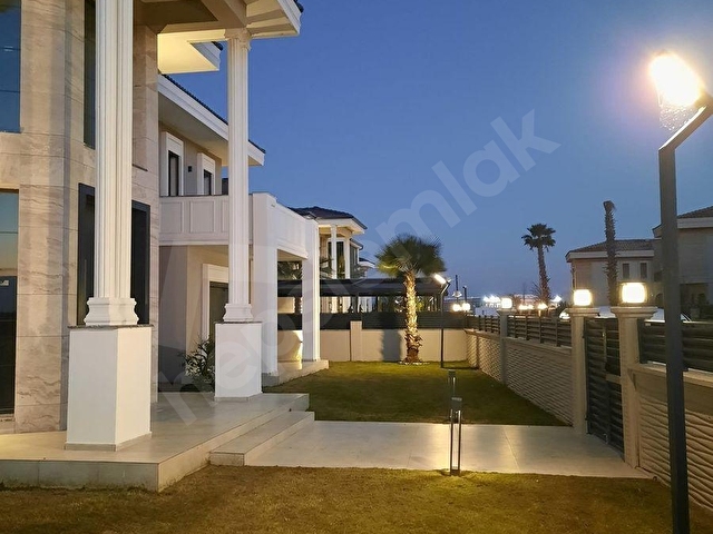 Prime Sasalıda 1182 m2 Arsa İçinde Kiralık 5+1 Sıfır Villa - Görsel 6