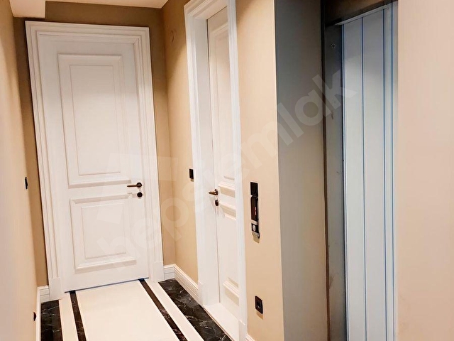 Prime Sasalıda 1182 m2 Arsa İçinde Kiralık 5+1 Sıfır Villa - Görsel 24