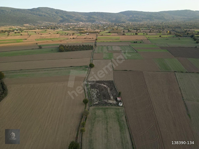 YEŞİLYURT MAH. RESMİ YOLU OLAN ETRAFI ÇEVRİLİ 2691 M2 TARLA - Görsel 22