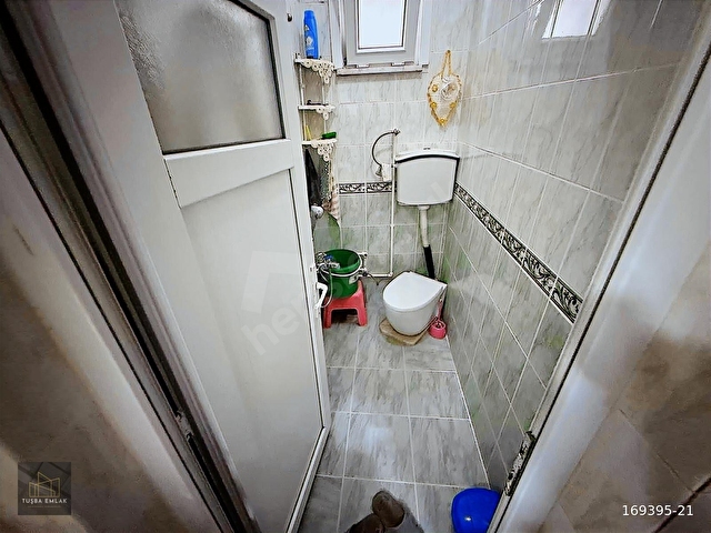 CADDE ÜZERİ METROYA YÜRÜME MESAFESİNDE 25 HİSSELİ ARAKAT DAİRE - Görsel 23