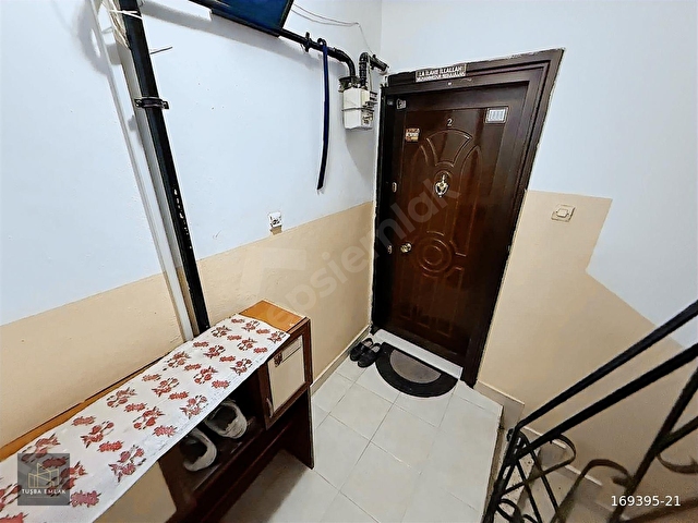 CADDE ÜZERİ METROYA YÜRÜME MESAFESİNDE 25 HİSSELİ ARAKAT DAİRE - Görsel 18