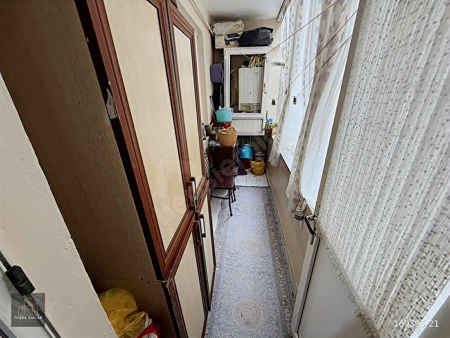 CADDE ÜZERİ METROYA YÜRÜME MESAFESİNDE 25 HİSSELİ ARAKAT DAİRE - Görsel 25