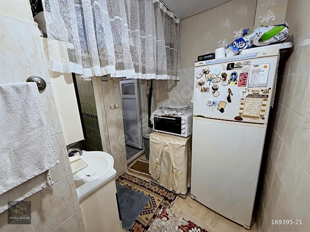 CADDE ÜZERİ METROYA YÜRÜME MESAFESİNDE 25 HİSSELİ ARAKAT DAİRE - Görsel 20
