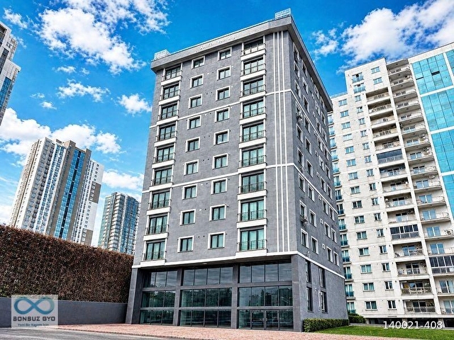 YÜCEURdan BEYLİKDÜZÜ METROBÜSE YAKIN SIFIR BUTİK SİTEDE 2+1!